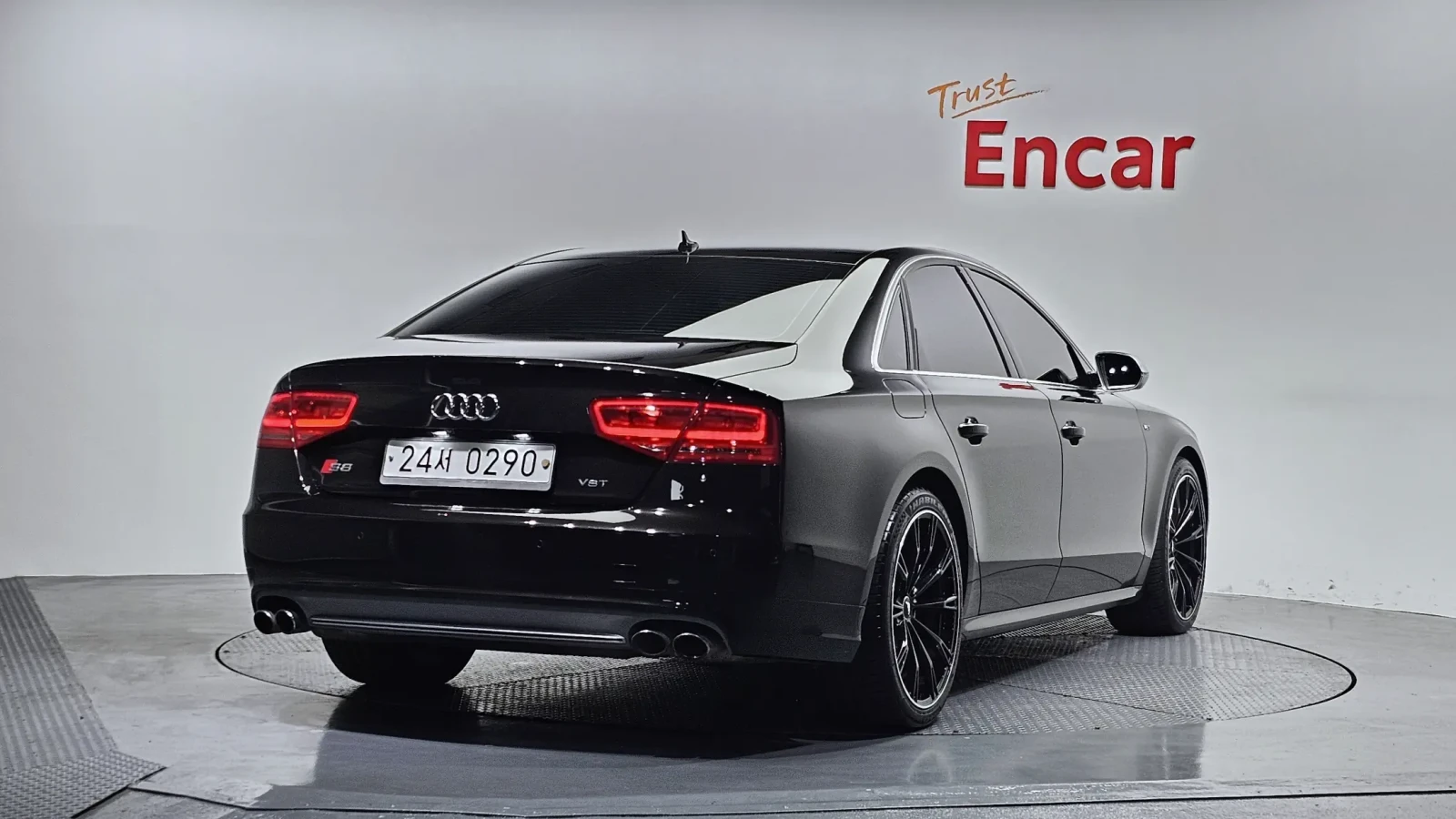 Audi S8 4.0 TFSI quattro , снимка 2 - Автомобили и джипове - 54606793