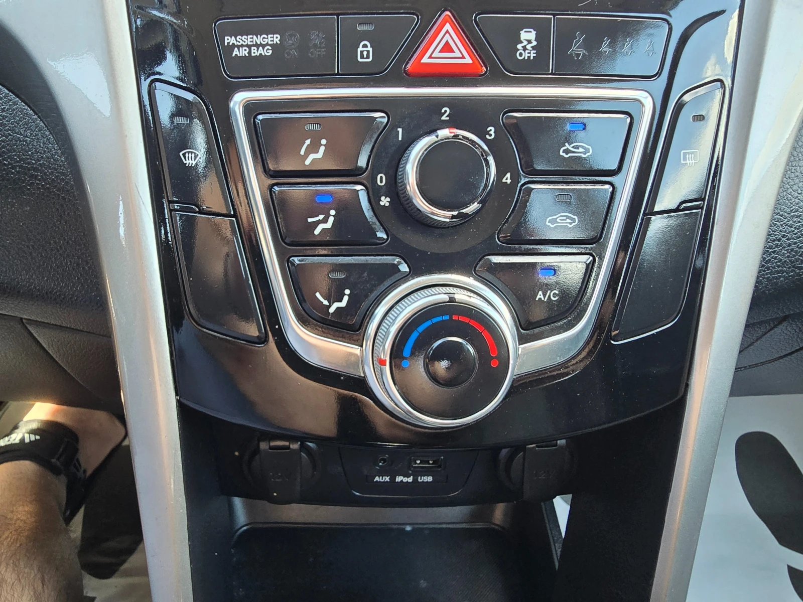 Hyundai I30 1.4CRDI-90K.C | Mobile.bg � ����������� 15