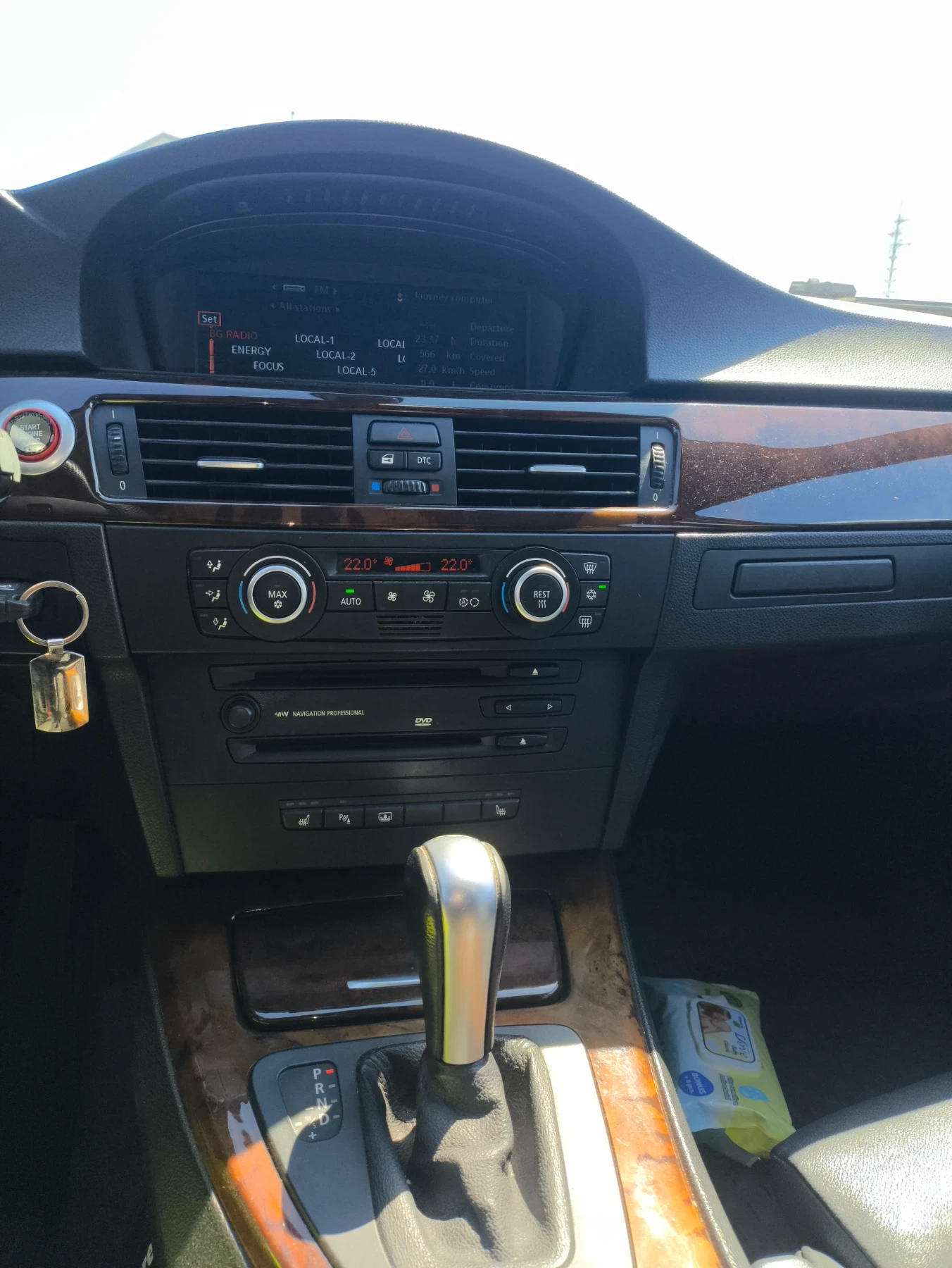 BMW 320, снимка 8 - Автомобили и джипове - 54767073