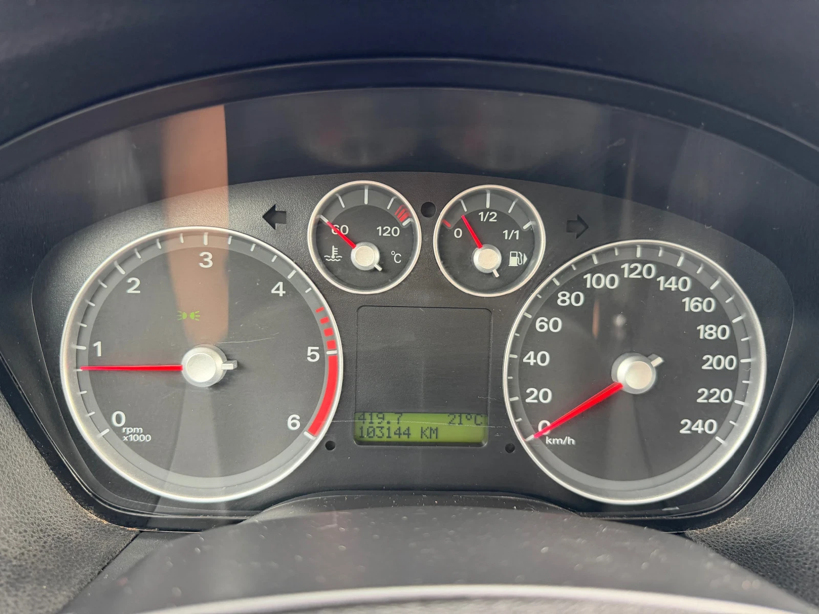 Ford Focus 1.6TDCi-109PS, снимка 13 - Автомобили и джипове - 54860894