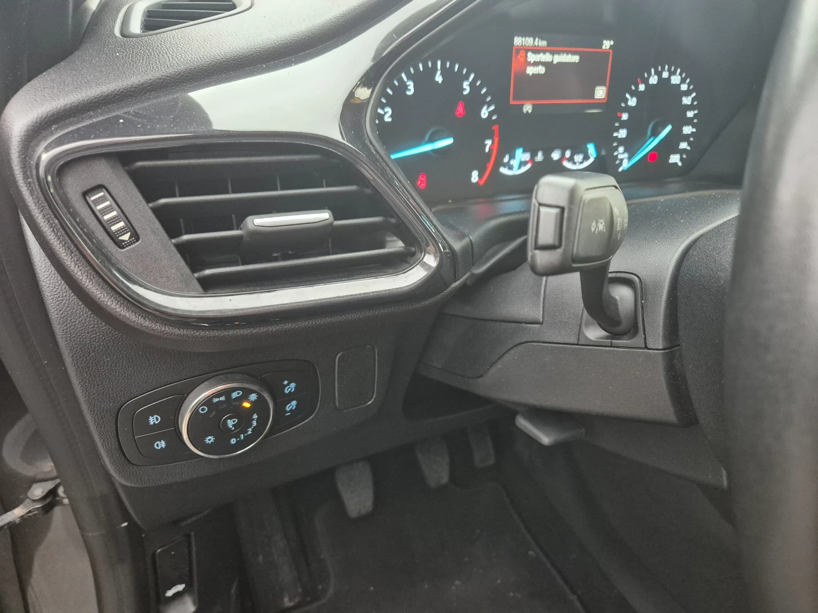 Ford Puma 1.0 EcoBoost-125k.c., снимка 10 - Автомобили и джипове - 55364930
