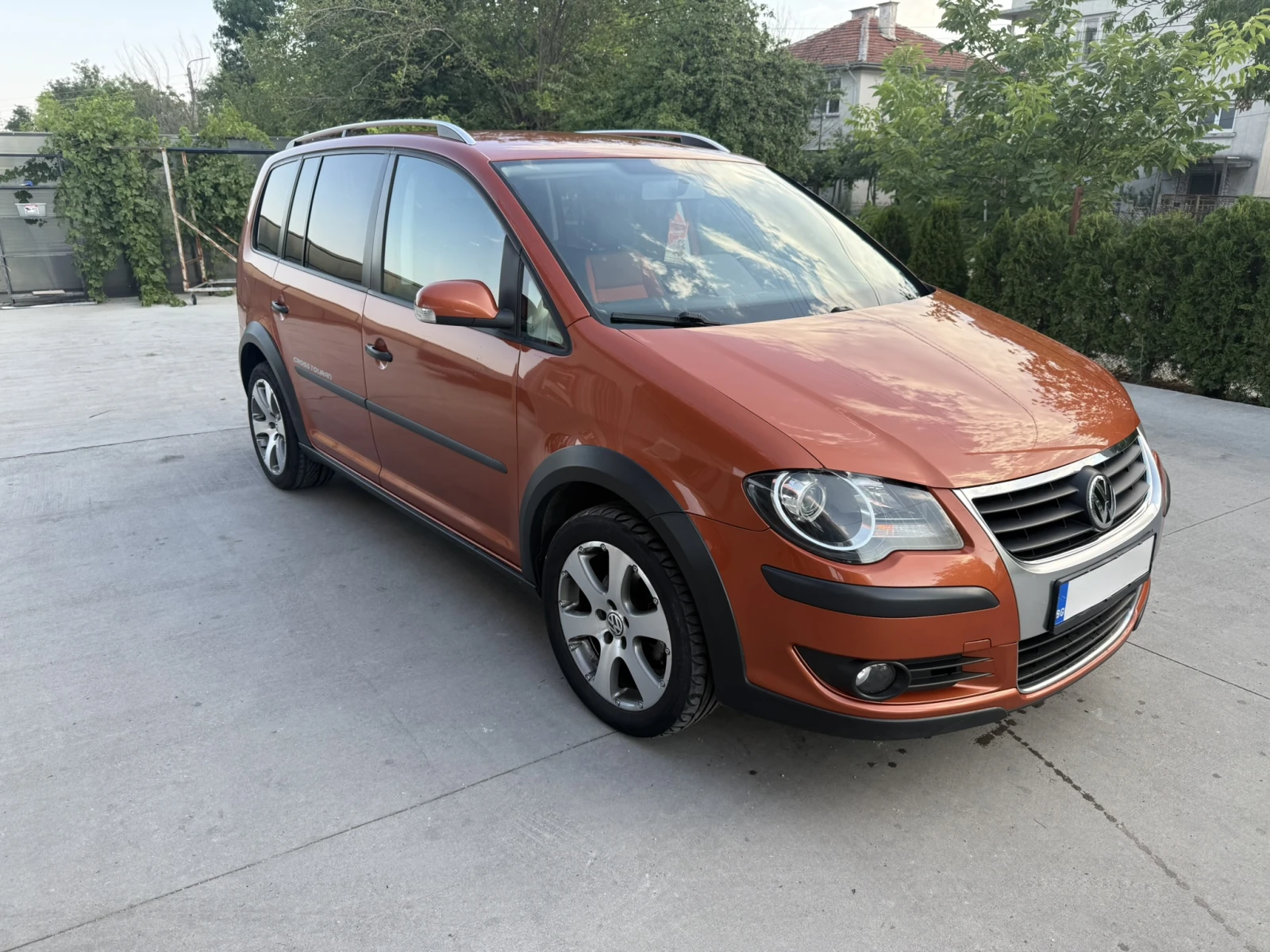 VW Touran 1.9TDI CROSS, снимка 2 - Автомобили и джипове - 55480251