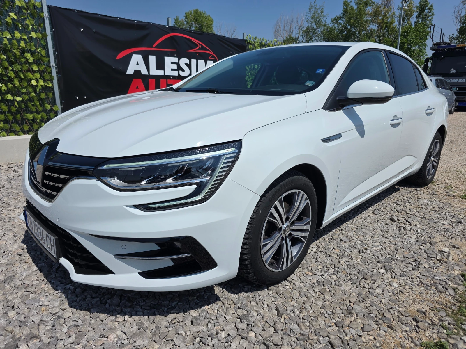 Renault Megane IV-phase II-Sedan-1.3 TCe-140hp