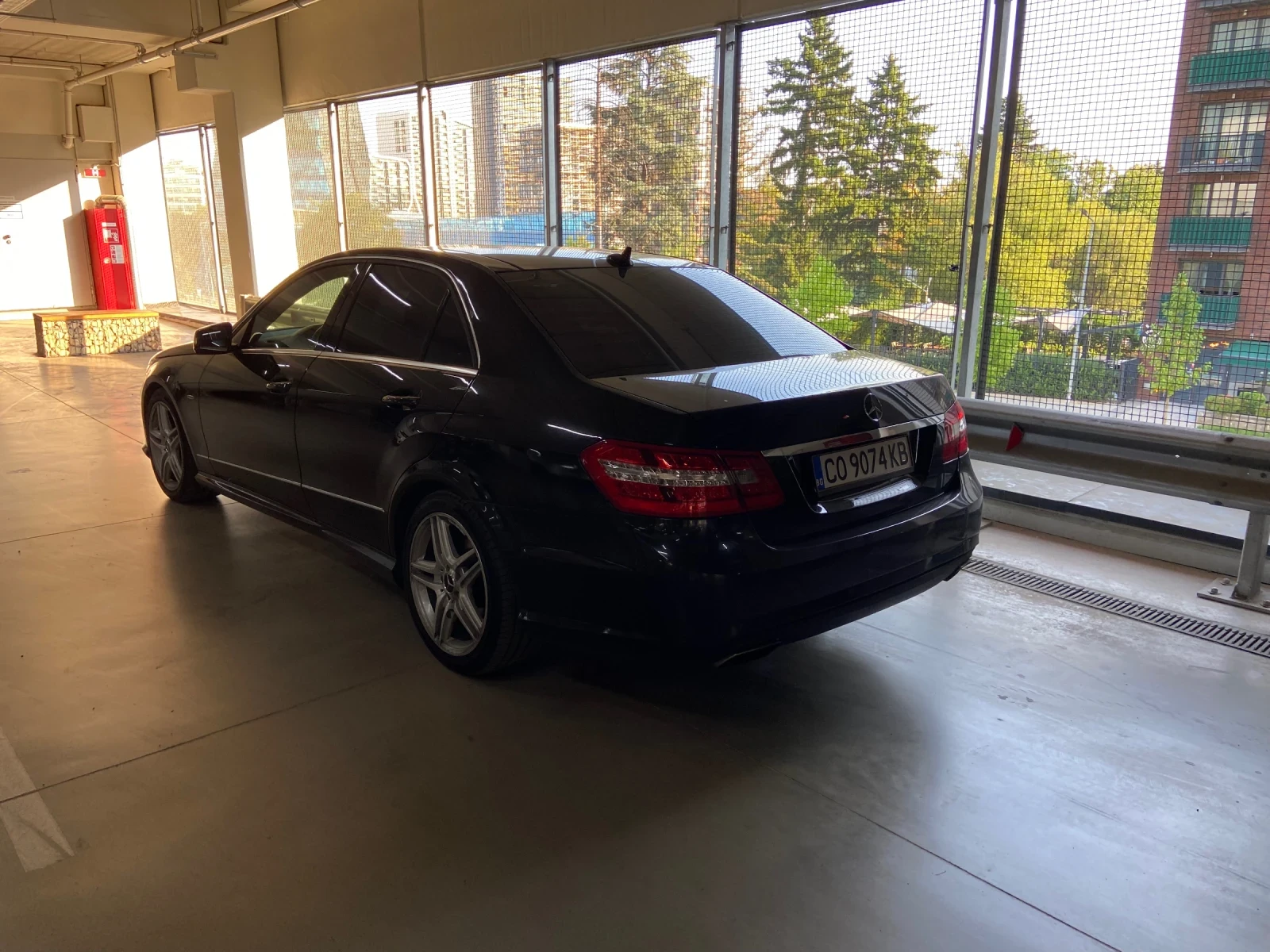 Mercedes-Benz E 350, снимка 7 - Автомобили и джипове - 55592384