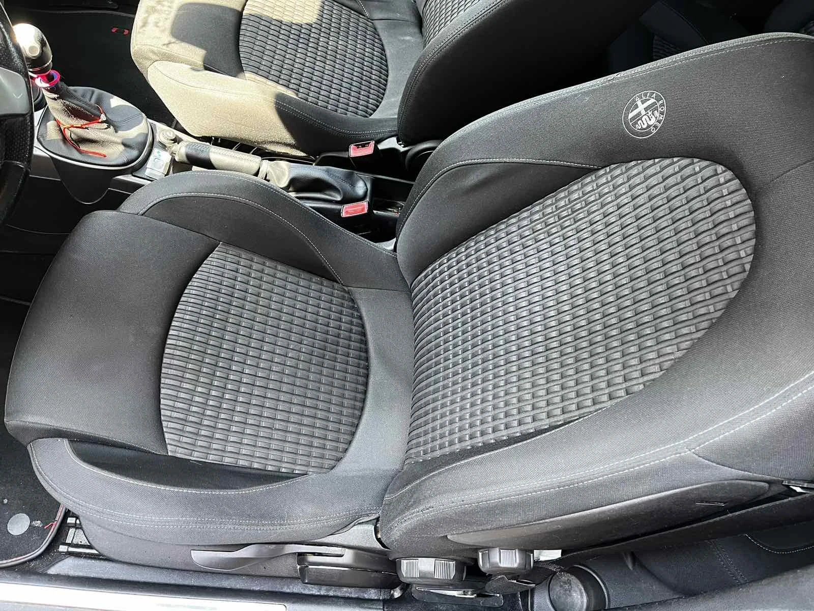 Alfa Romeo MiTo, снимка 15 - Автомобили и джипове - 55601447