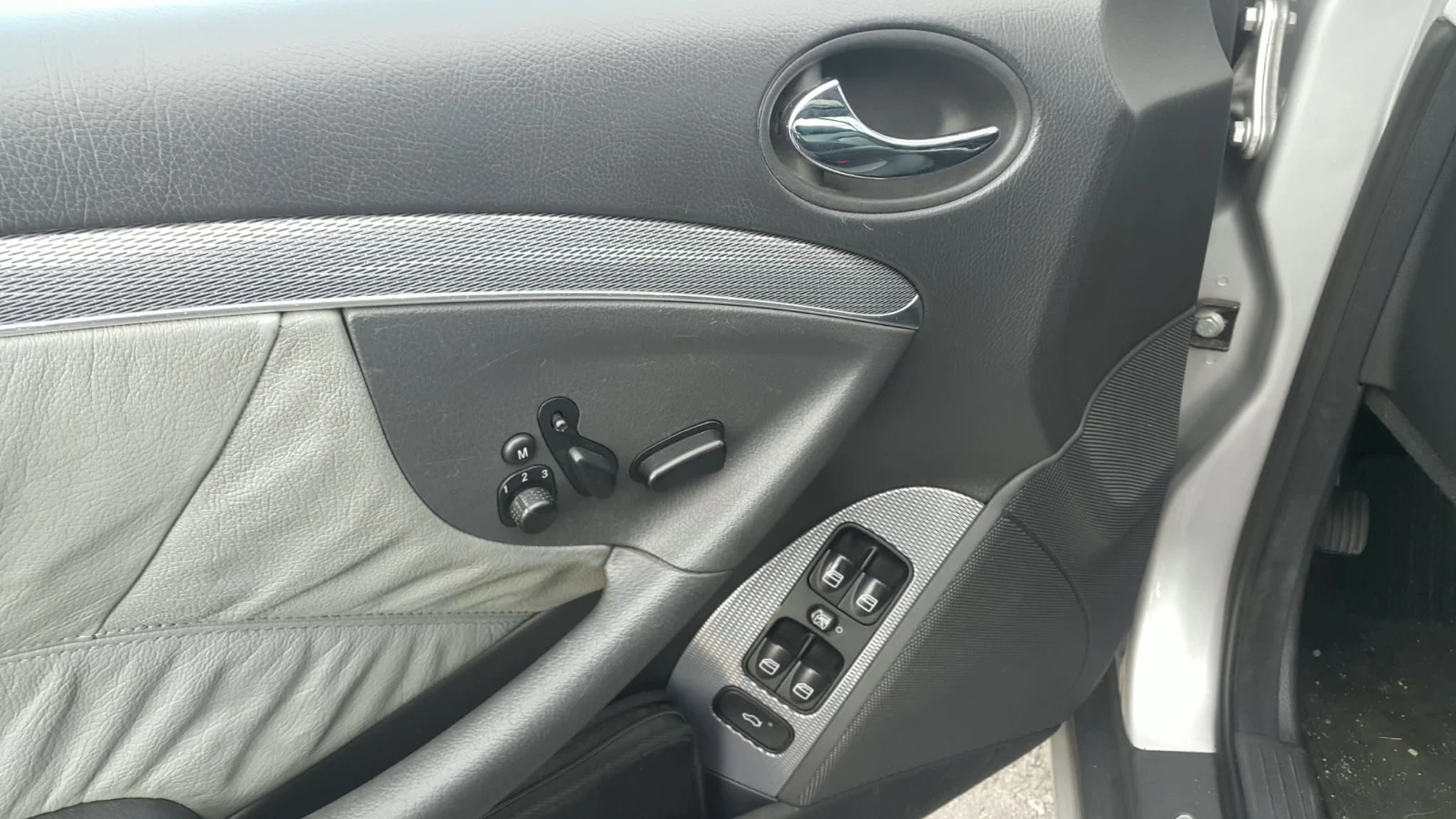 Mercedes-Benz CLK, снимка 10 - Автомобили и джипове - 55936569