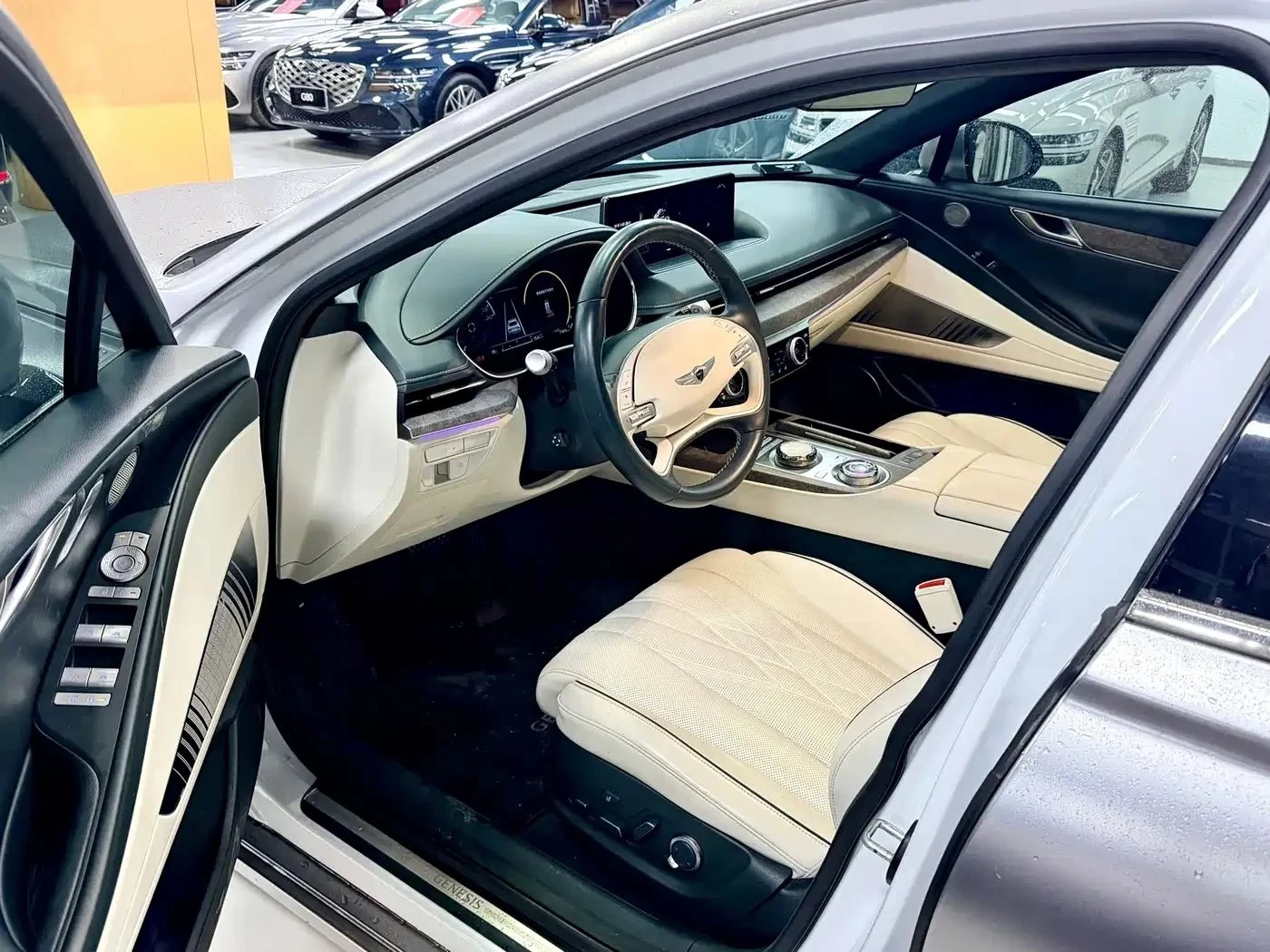 Genesis G80, снимка 9 - Автомобили и джипове - 56685097