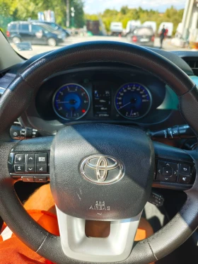 Toyota Hilux Пикап, снимка 11