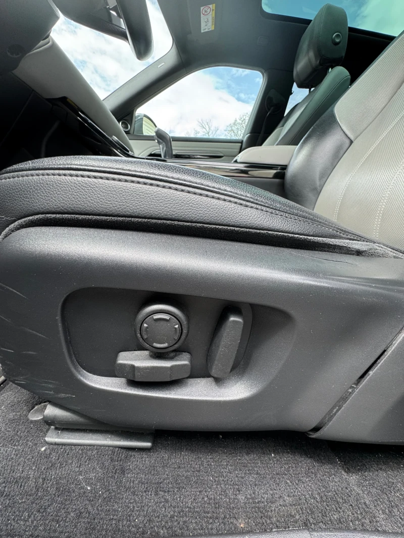 Land Rover Range Rover Evoque R-DYNAMIC 4x4 DIESEL/HYBRID FULL ЕКСТРИ, снимка 10 - Автомобили и джипове - 52844129