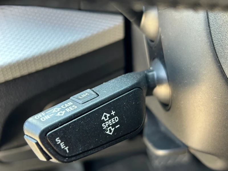 Audi Q2 1.6 TDI Автоматична 2018 , снимка 16 - Автомобили и джипове - 51190467