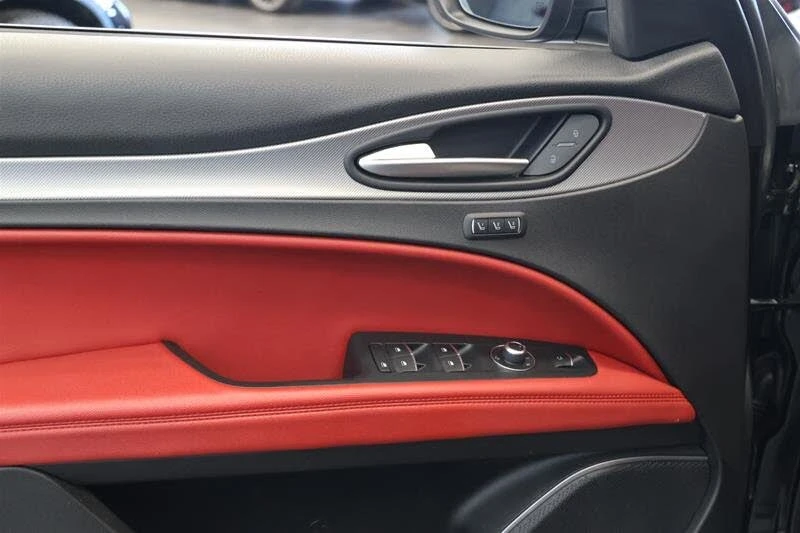 Alfa Romeo Stelvio * TI* AWD*  - изображение 7