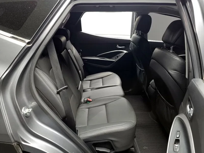 Hyundai Santa fe Diesel 2.0 2Wd Premium, снимка 11 - Автомобили и джипове - 56130282