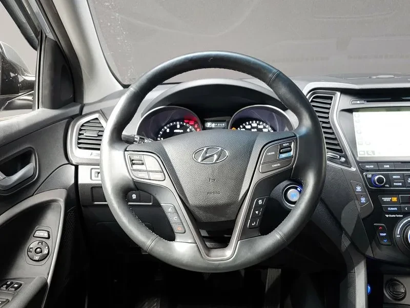 Hyundai Santa fe Diesel 2.0 2Wd Premium, снимка 13 - Автомобили и джипове - 56130282
