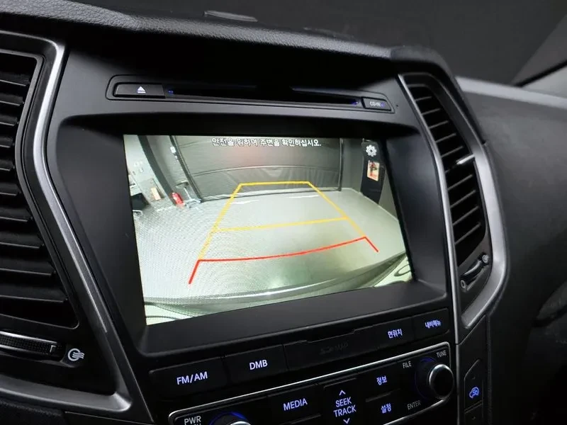 Hyundai Santa fe Diesel 2.0 2Wd Premium, снимка 15 - Автомобили и джипове - 56130282