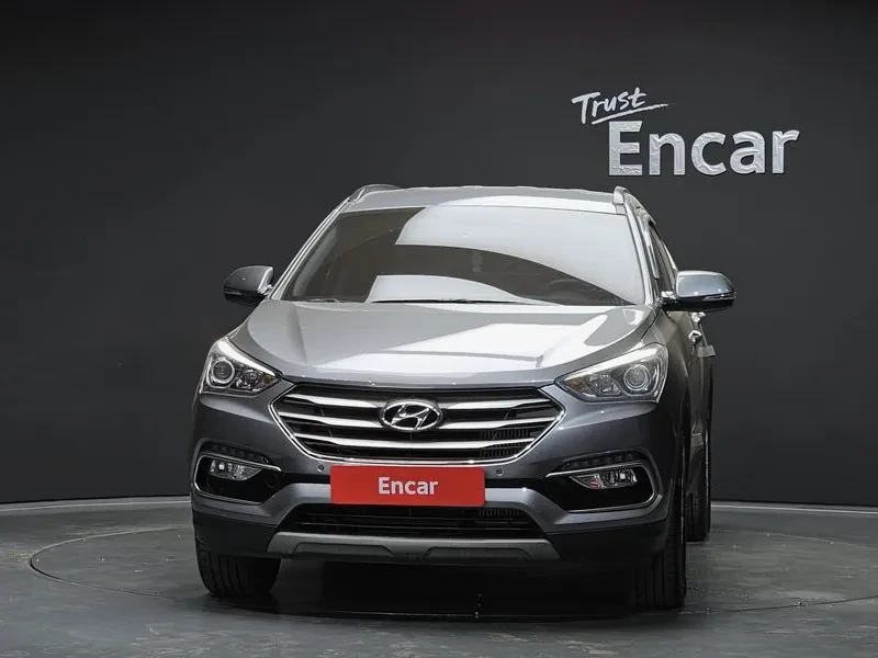 Hyundai Santa fe Diesel 2.0 2Wd Premium, снимка 3 - Автомобили и джипове - 56130282