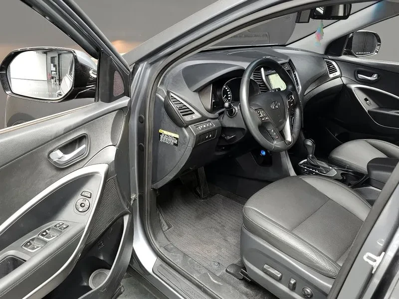 Hyundai Santa fe Diesel 2.0 2Wd Premium, снимка 12 - Автомобили и джипове - 56130282
