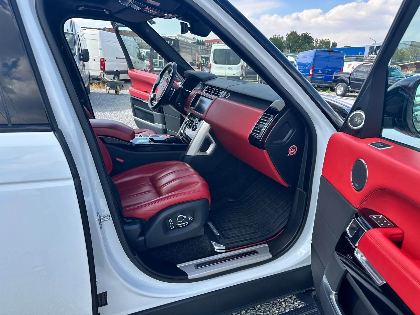 Land Rover Range rover 5.0 V8.AUTOBIO/MERIDIAN/360/TV/Long - изображение 10