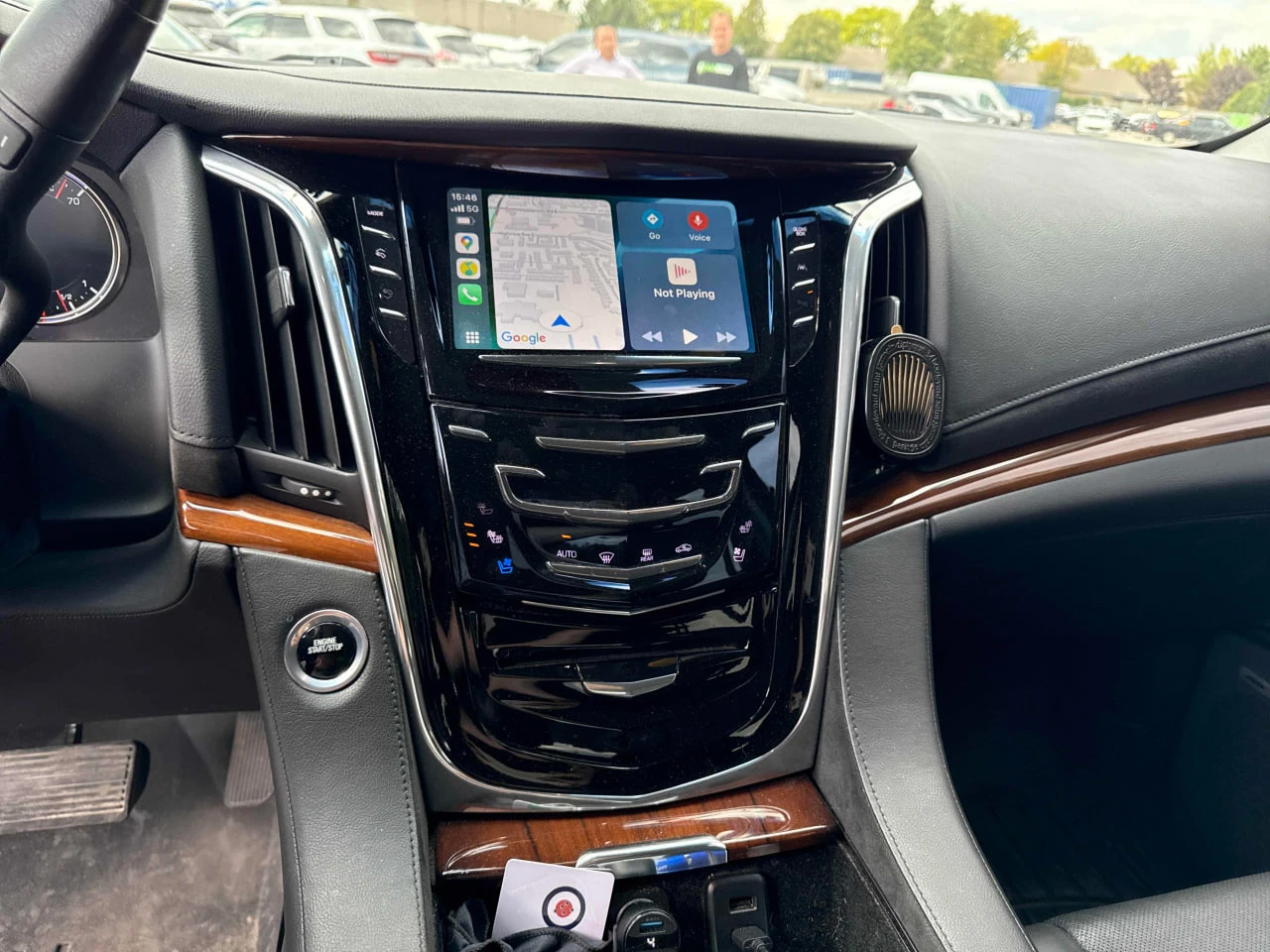Cadillac Escalade CARFAX* АВТОФИНАНСИРАНЕ БЕЗ ПЪРВОНАЧАЛНА ВНОСКА - изображение 9