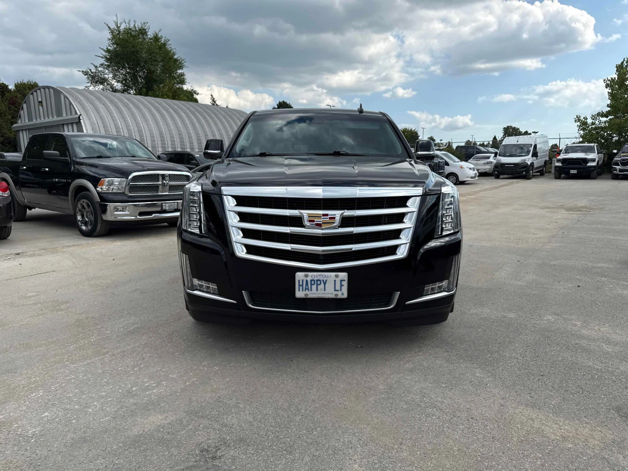 Cadillac Escalade CARFAX* АВТОФИНАНСИРАНЕ БЕЗ ПЪРВОНАЧАЛНА ВНОСКА - изображение 6