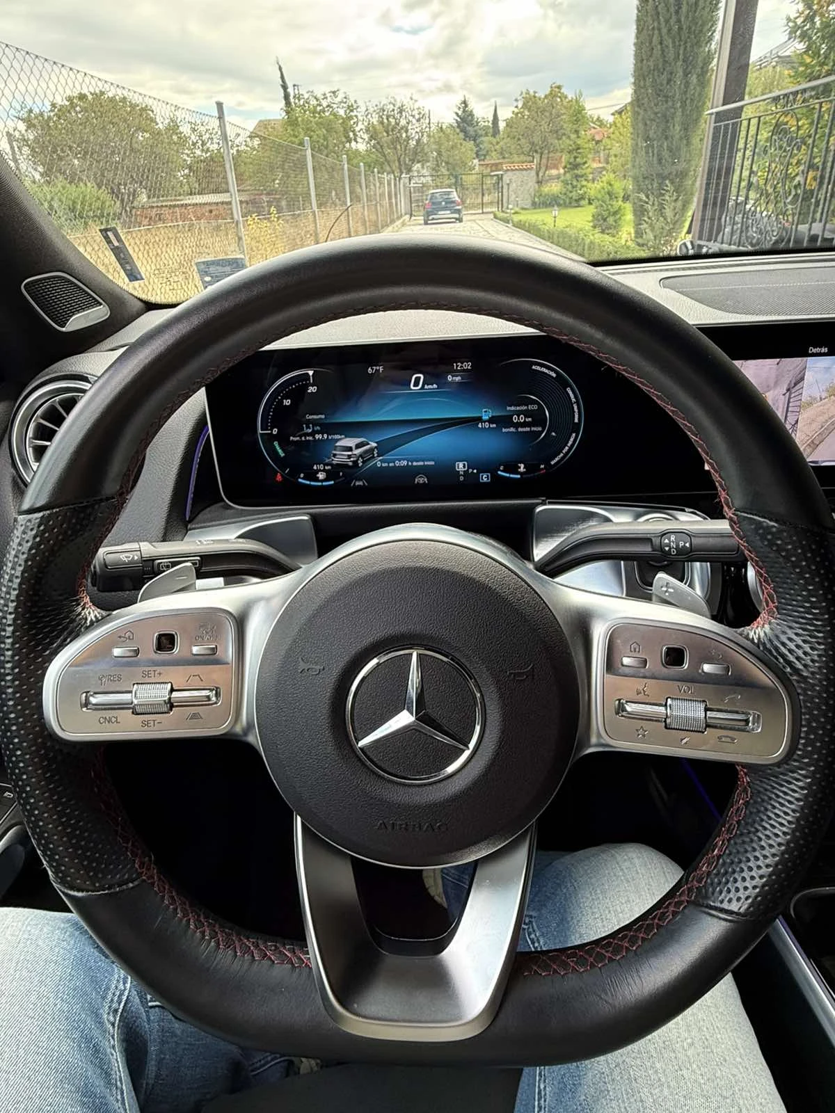 Mercedes-Benz GLB AMG 250 - изображение 9