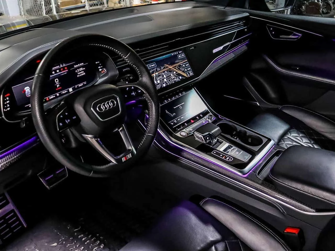 Audi SQ8 quattro Premium Plus  CARFAX, снимка 6 - Автомобили и джипове - 54414255