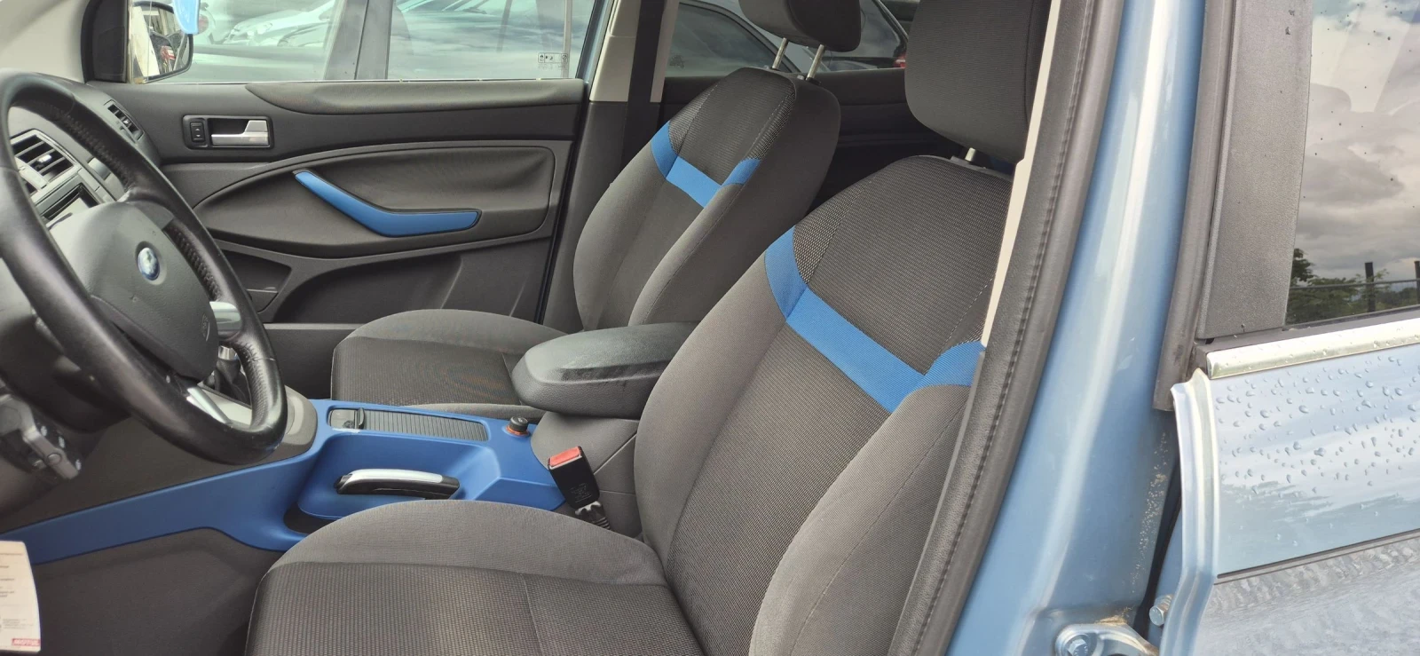Ford Kuga 2.5T-200кс.4X4, снимка 17 - Автомобили и джипове - 54643712