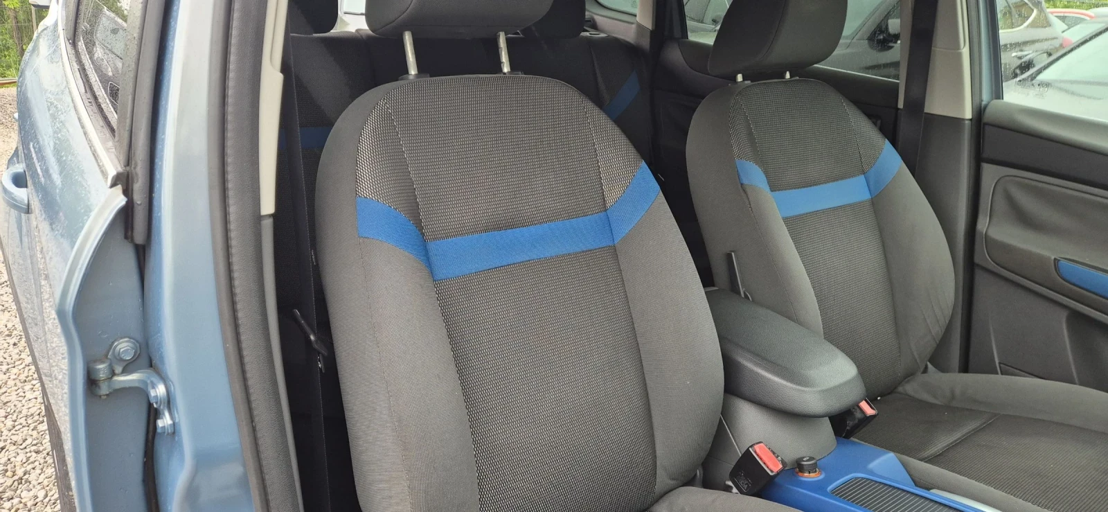 Ford Kuga 2.5T-200кс.4X4, снимка 12 - Автомобили и джипове - 54643712