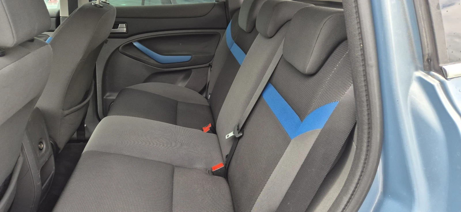 Ford Kuga 2.5T-200кс.4X4, снимка 13 - Автомобили и джипове - 54643712