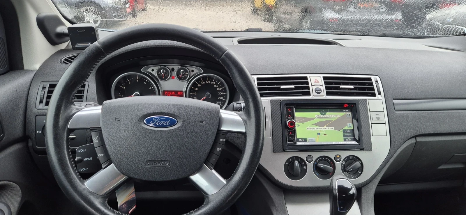 Ford Kuga 2.5T-200кс.4X4, снимка 11 - Автомобили и джипове - 54643712