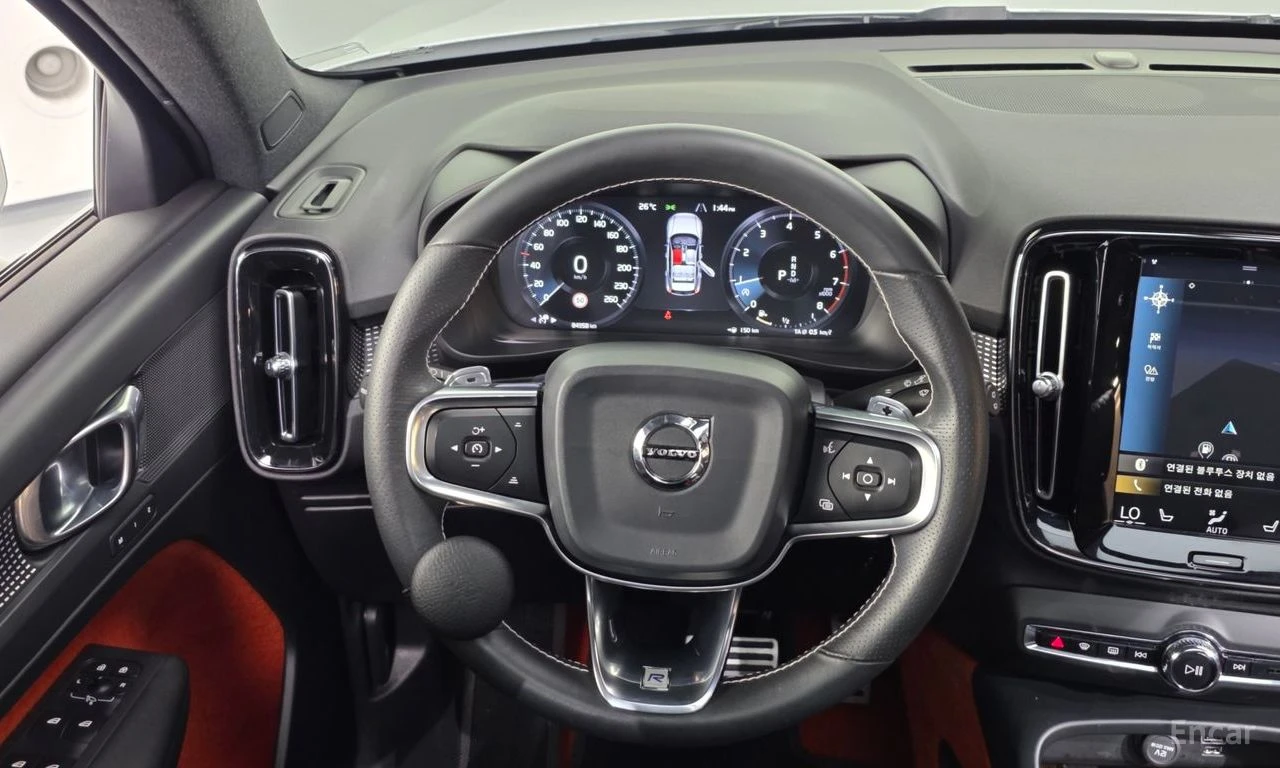 Volvo XC40 T4* R* DESIGN* LANE* ASSIST* ПАНОРАМА* КАМЕРА* , снимка 7 - Автомобили и джипове - 54884158