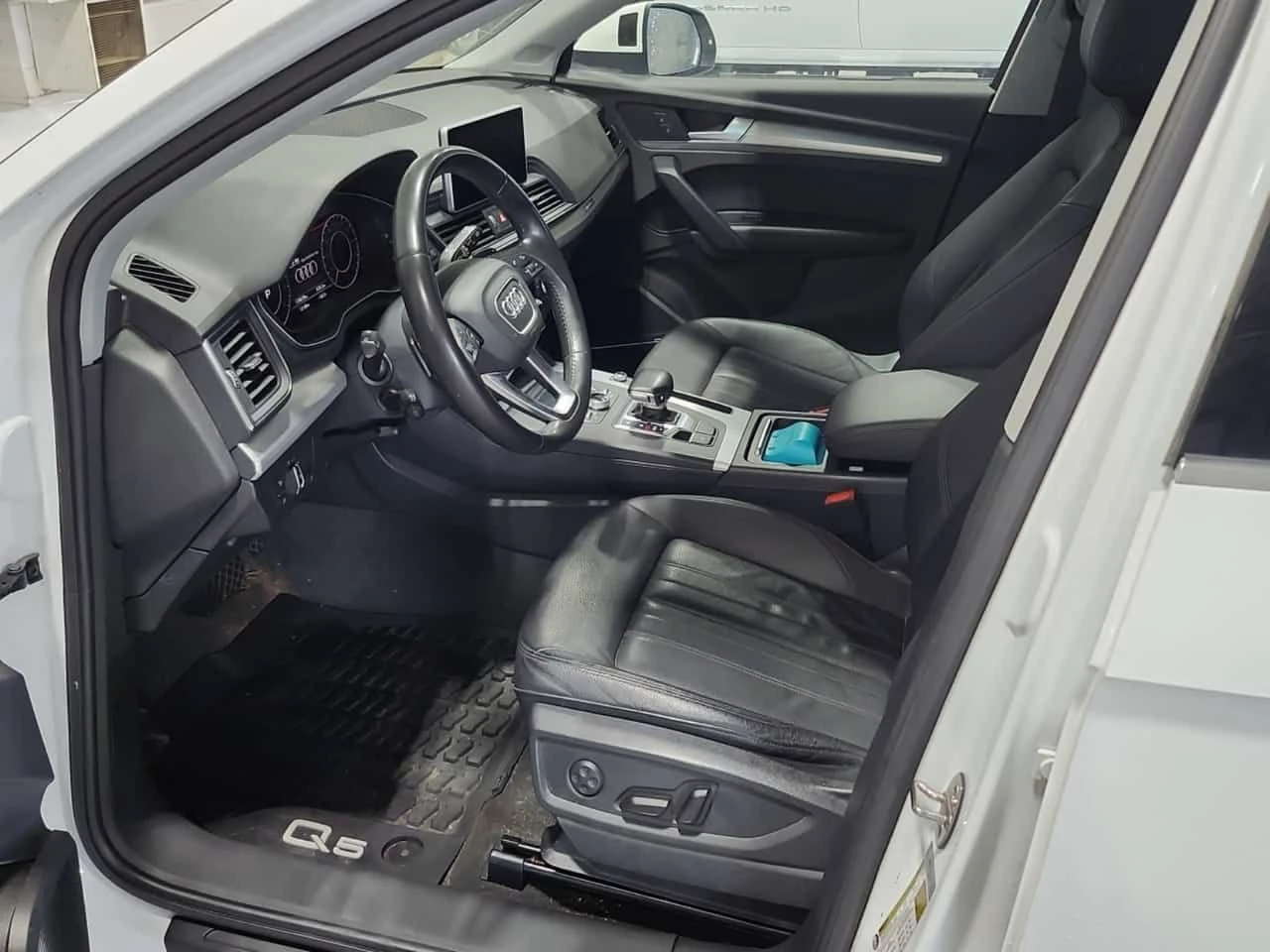 Audi Q5 * TECHNIK * CARFAX * Бeз инциденти * , снимка 8 - Автомобили и джипове - 55084965