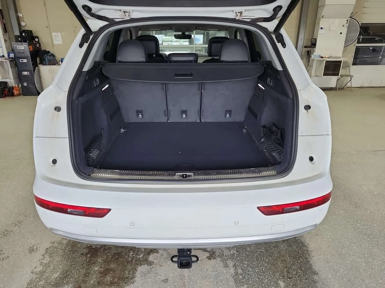Audi Q5 * TECHNIK * CARFAX * Бeз инциденти * , снимка 13 - Автомобили и джипове - 55084965