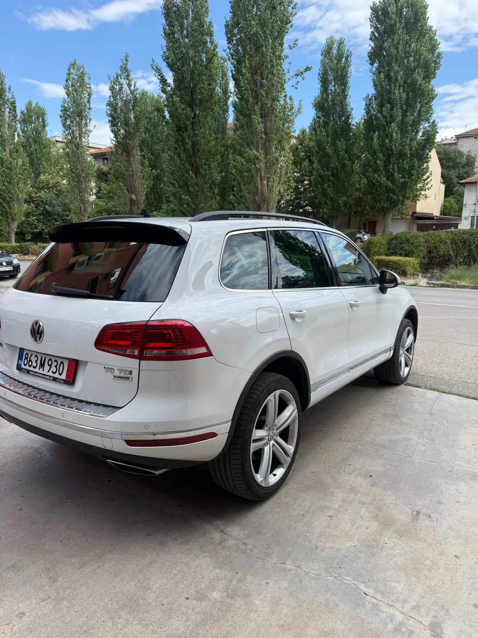 VW Touareg, снимка 4 - Автомобили и джипове - 55415844