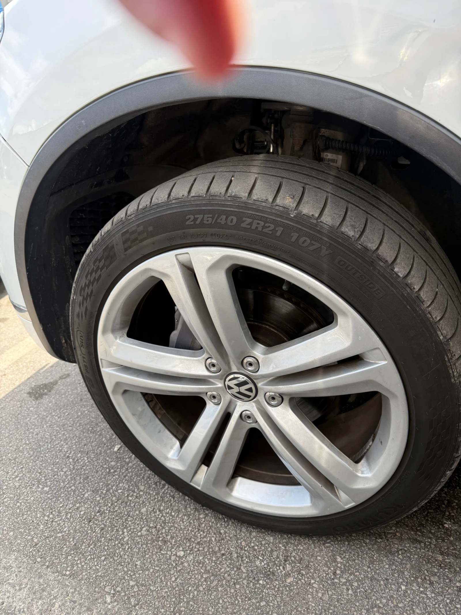 VW Touareg, снимка 8 - Автомобили и джипове - 55415844