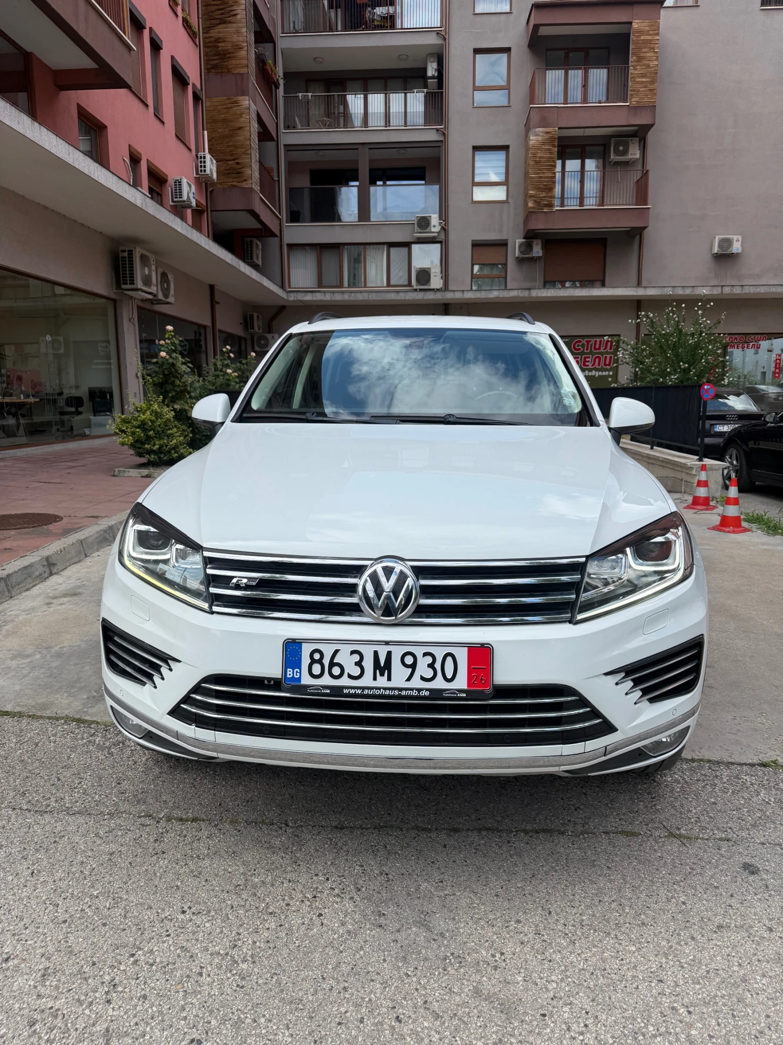 VW Touareg, снимка 2 - Автомобили и джипове - 55415844