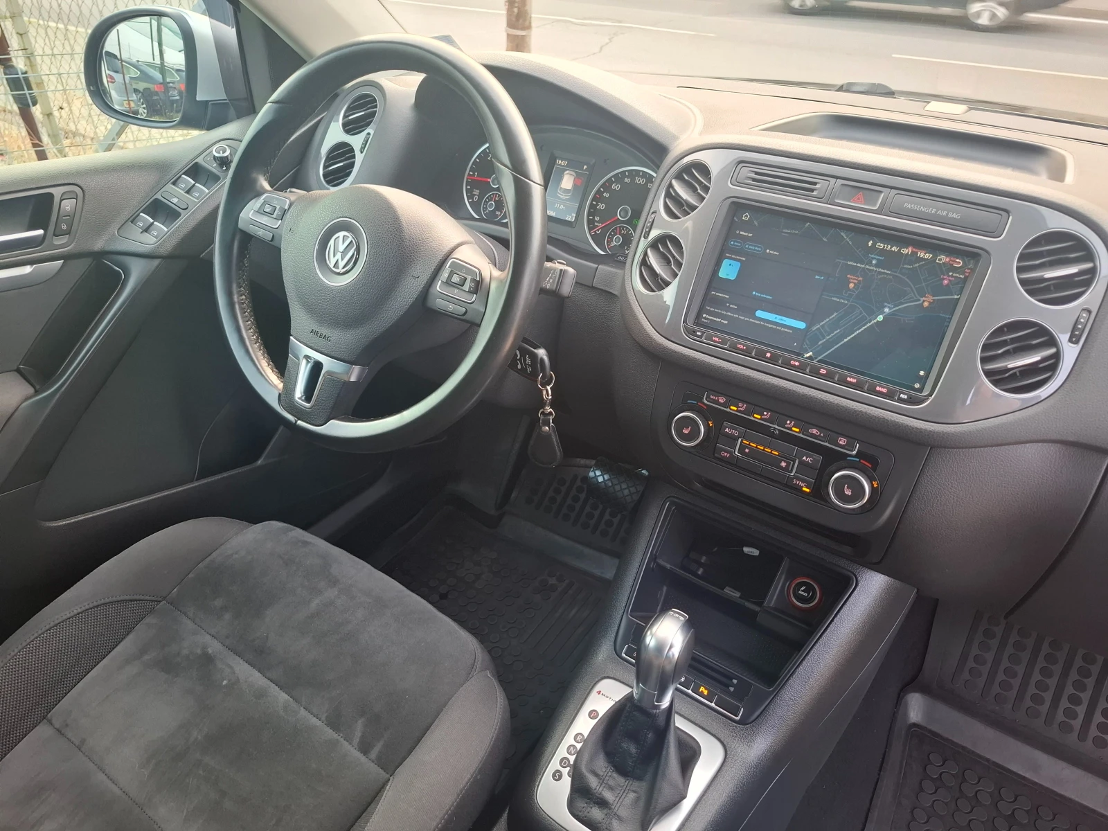 VW Tiguan 2.0tdi 140ps. 4motion * 119000км. * ТОП СЪСТОЯНИЕ*, снимка 11 - Автомобили и джипове - 55874600