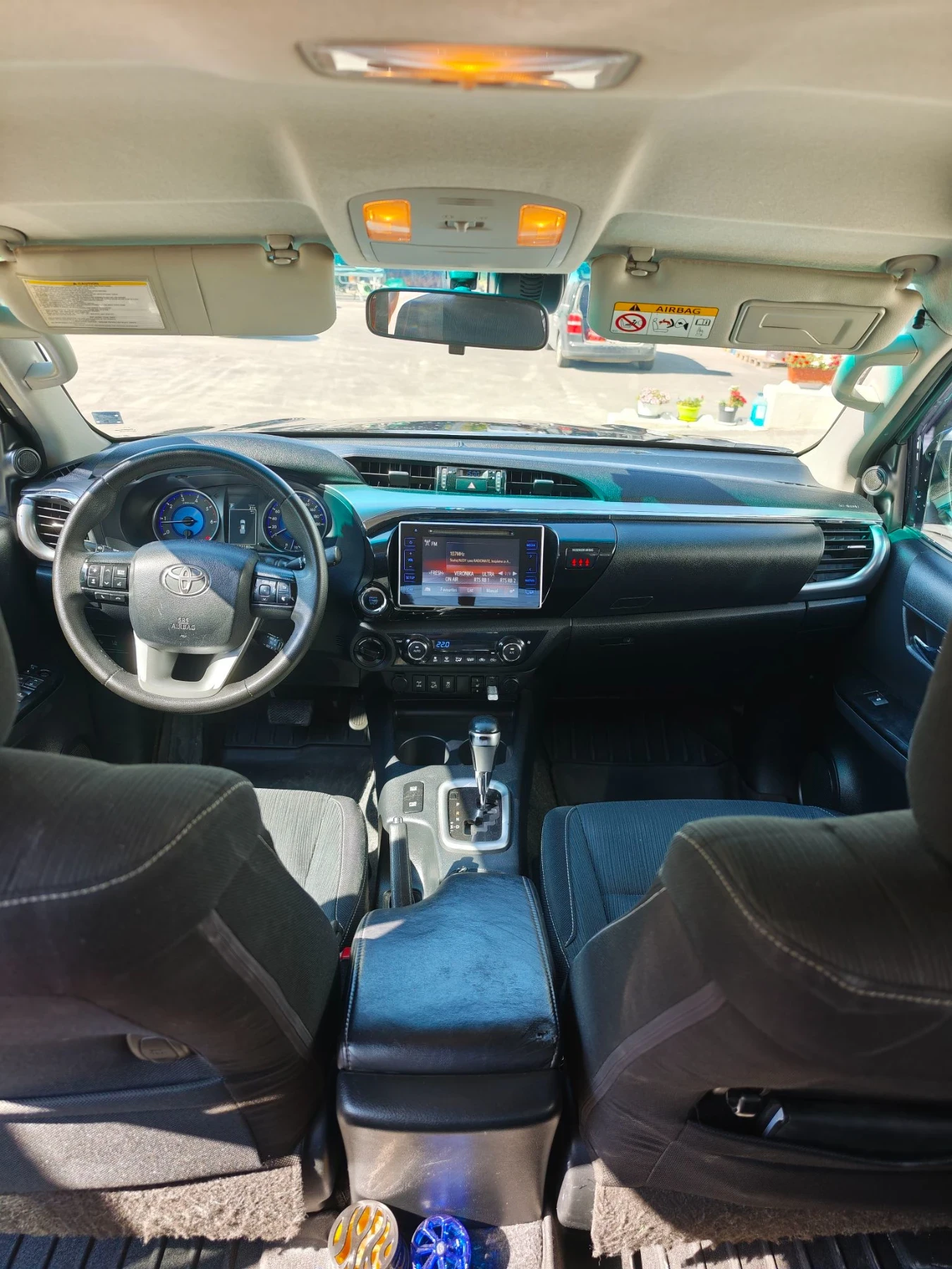 Toyota Hilux Пикап, снимка 5 - Автомобили и джипове - 56226428