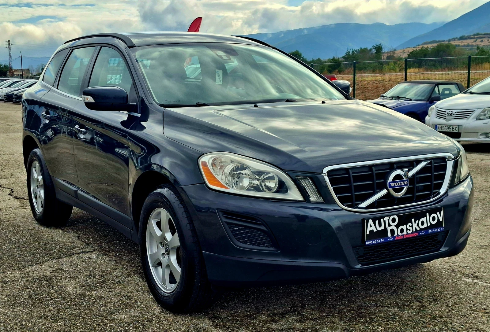 Volvo XC60 2, 4 d D3 4wd, снимка 3 - Автомобили и джипове - 56232798
