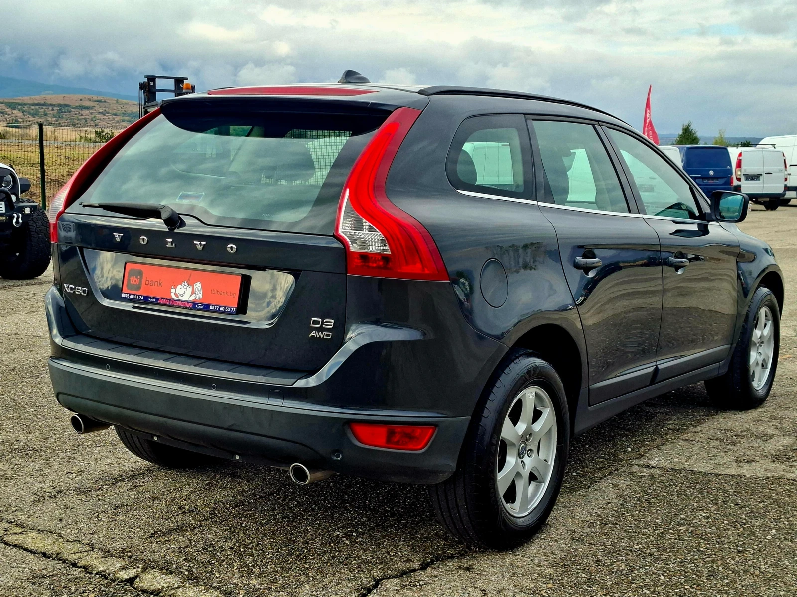 Volvo XC60 2, 4 d D3 4wd, снимка 5 - Автомобили и джипове - 56232798