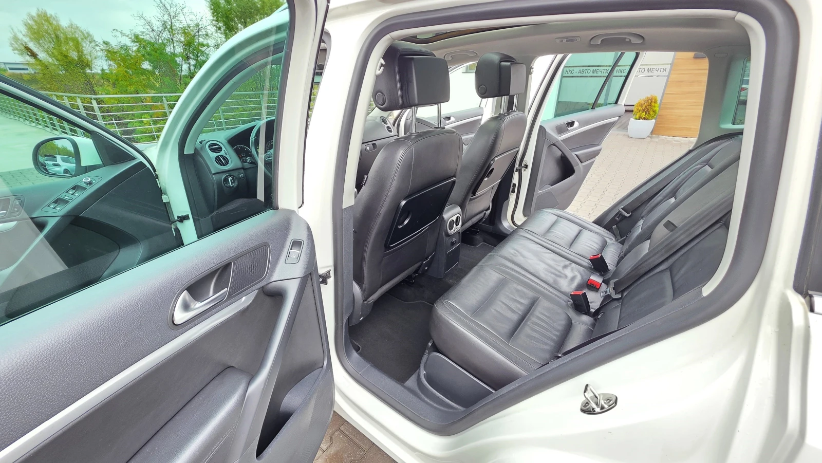 VW Tiguan 4х4 АВТОМАТ FACELIFTЛИЗИНГ, снимка 10 - Автомобили и джипове - 56608387