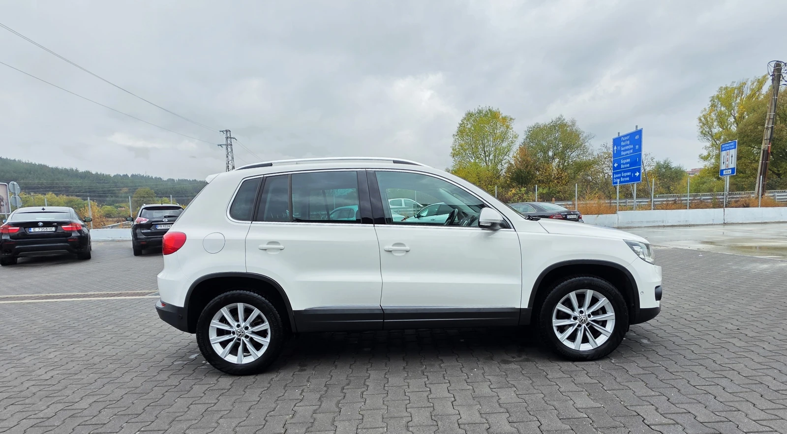 VW Tiguan 4х4 АВТОМАТ FACELIFTЛИЗИНГ, снимка 8 - Автомобили и джипове - 56608387