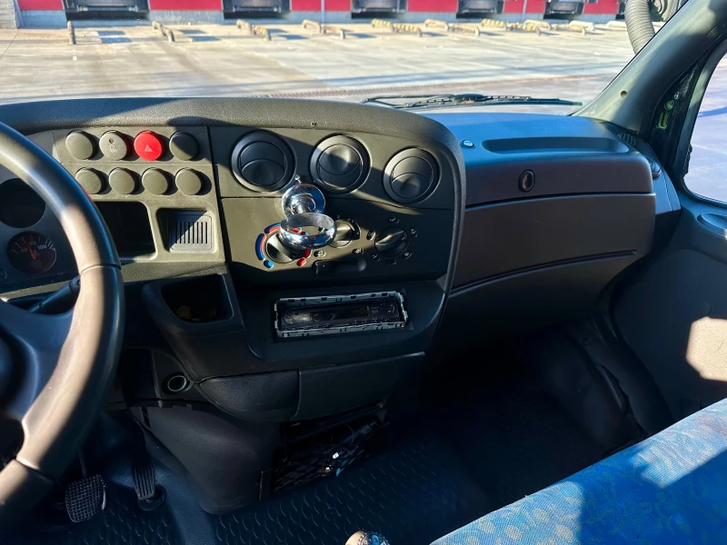 Iveco Daily Падащ Борд 40C13 КАТ. Б 6ск 130к.с, снимка 12 - Бусове и автобуси - 48000903