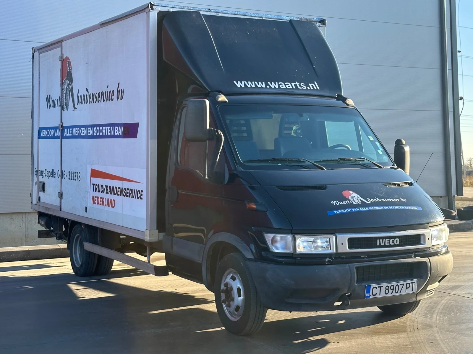 Iveco Daily Падащ Борд 40C13 КАТ. Б 6ск 130к.с - изображение 2