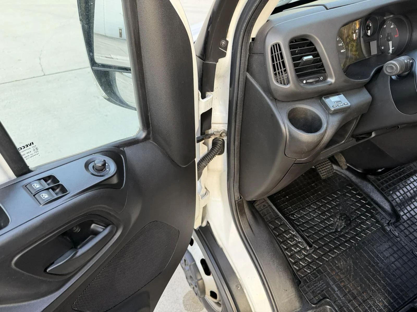 Iveco Daily 35C16 MAXI  - изображение 10