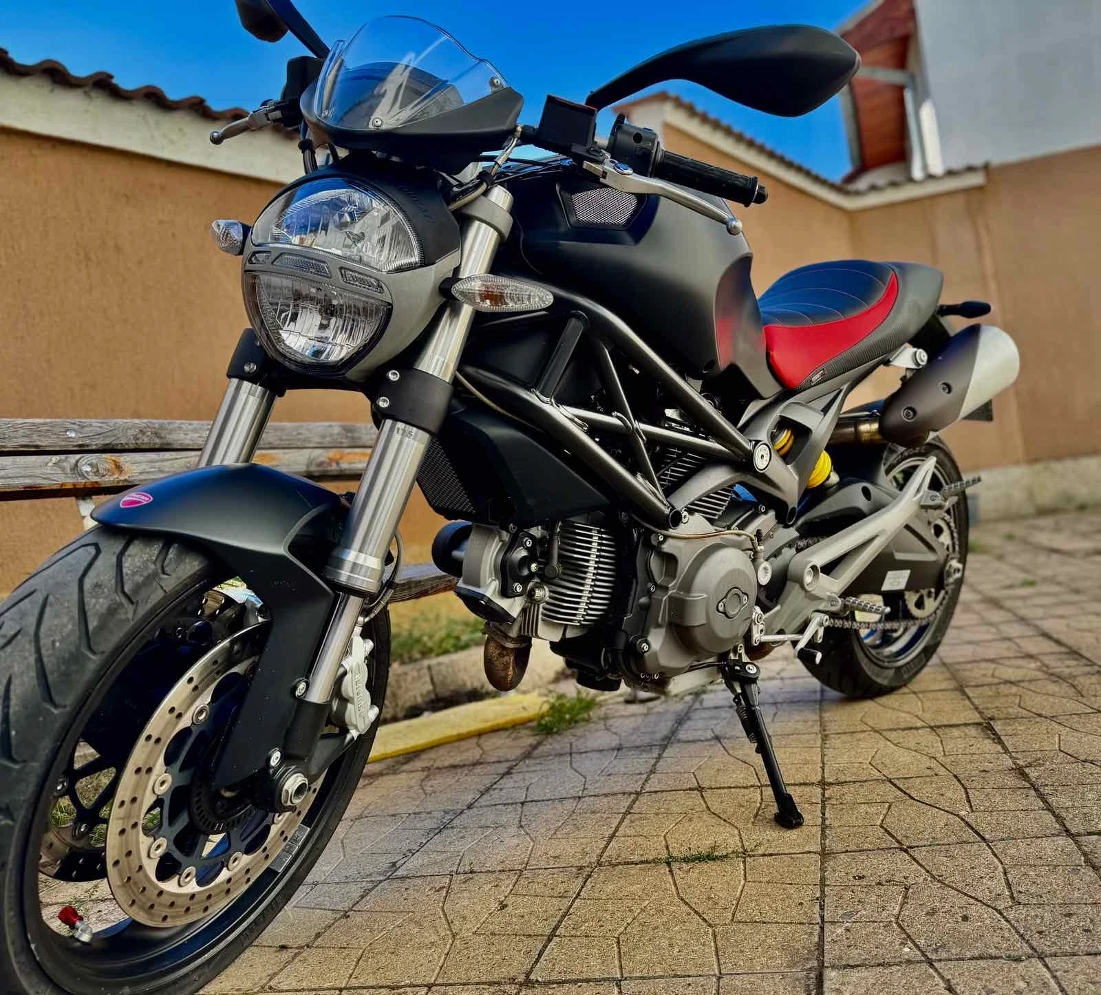Ducati Monster 696 ABS, снимка 1