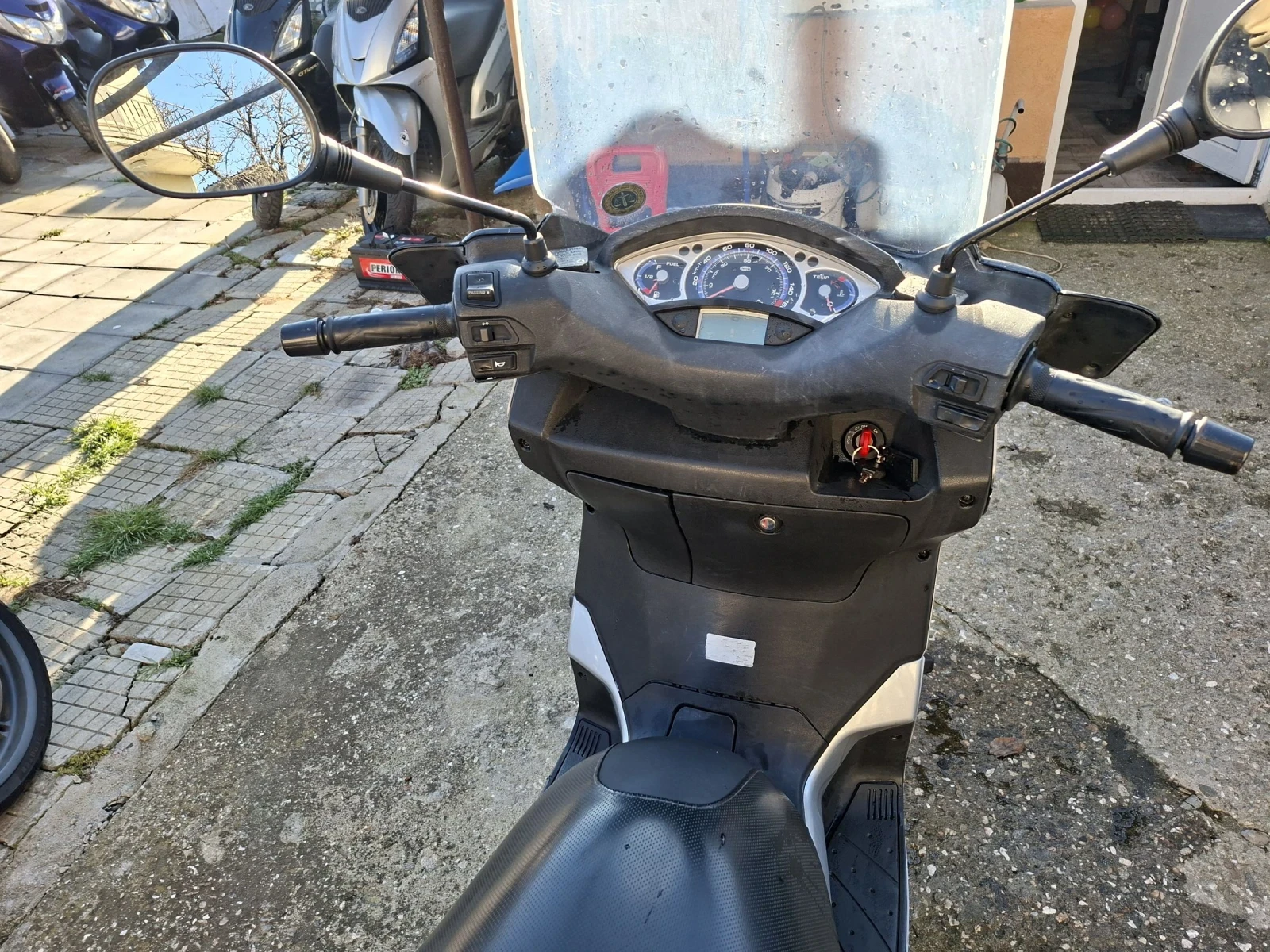 Yamaha X-max 250е  - изображение 9