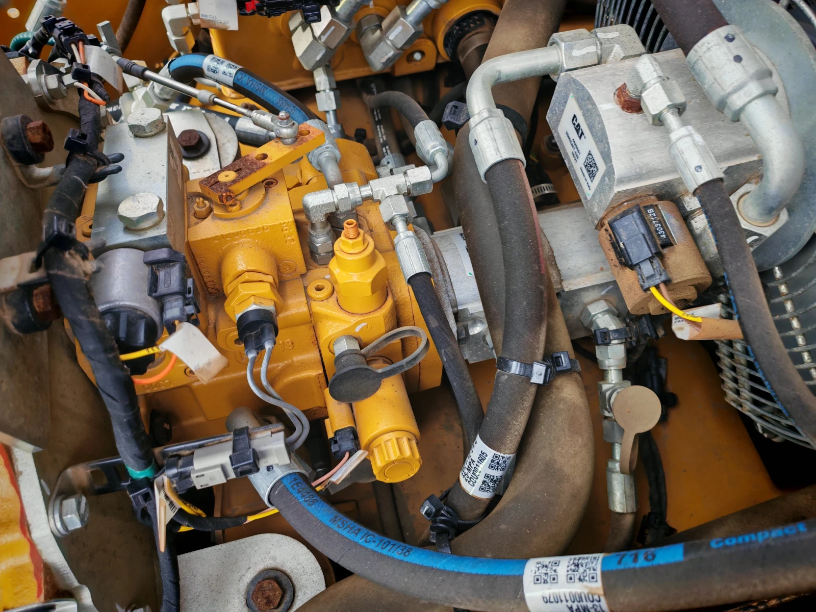  BOMAG CAT CB2.7     3, 5% | Mobile.bg   17