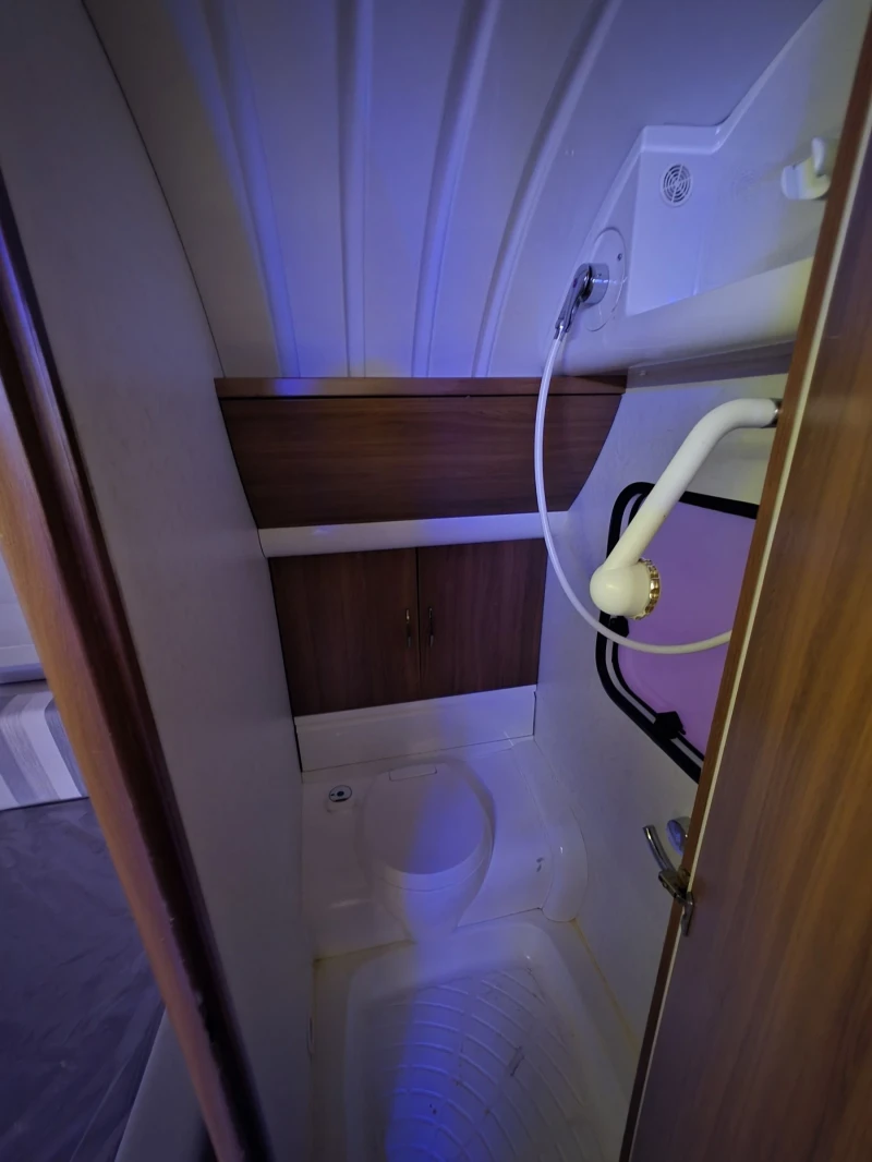 Каравана Hobby, снимка 15 - Каравани и кемпери - 52163757