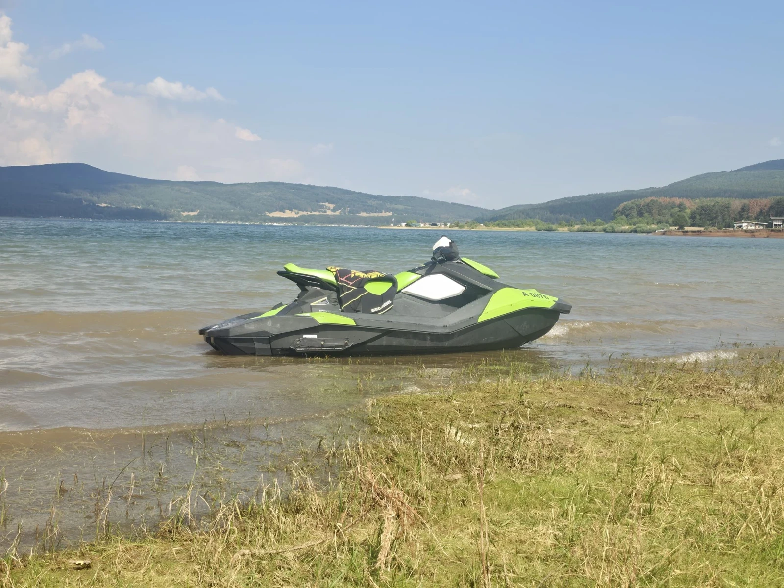 Джет Bombardier Sea Doo Spark