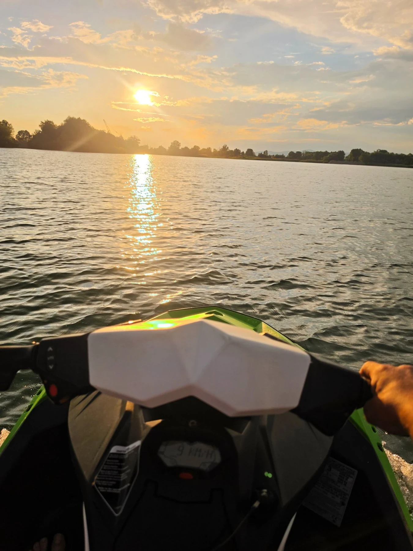 Джет Bombardier Sea Doo Spark, снимка 4 - Воден транспорт - 56066407